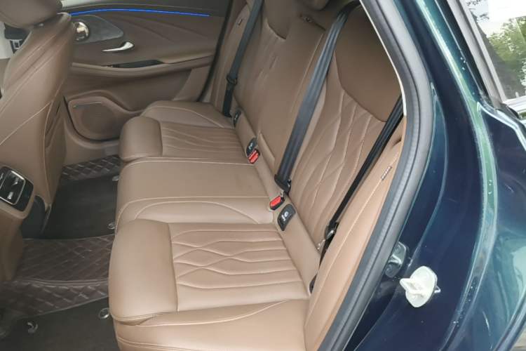 Used Chery Arrizo 8 2025 2.0T Automatic Yu+ Left Rear Seat