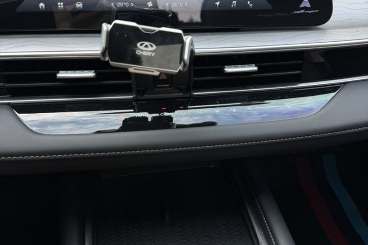 Used Chery Arrizo 8 2025 1.6T DCT Rui Audio And AC Panel