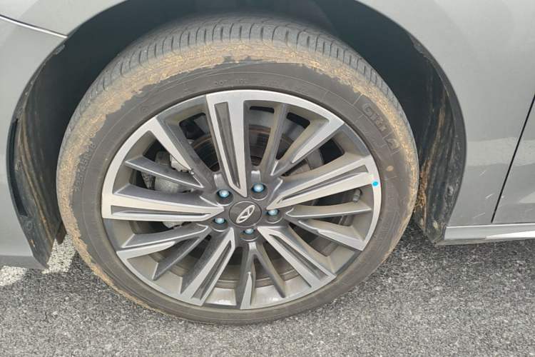 Used Chery Arrizo 8 2025 1.6T DCT Rui Left Front Wheel Hub