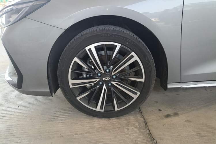 Used Chery Arrizo 8 2025 1.6T DCT Rui Left Front Wheel Hub