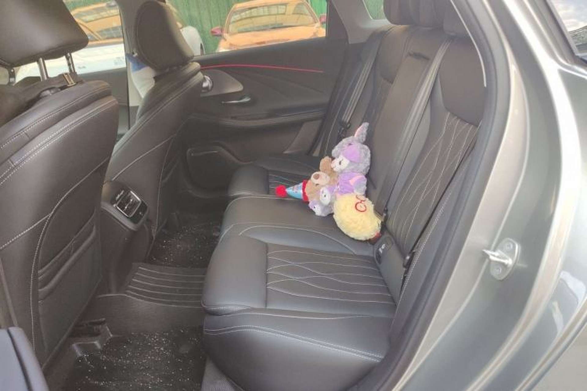 Used Chery Arrizo 8 2025 2.0T DCT Sport Left Rear Seat