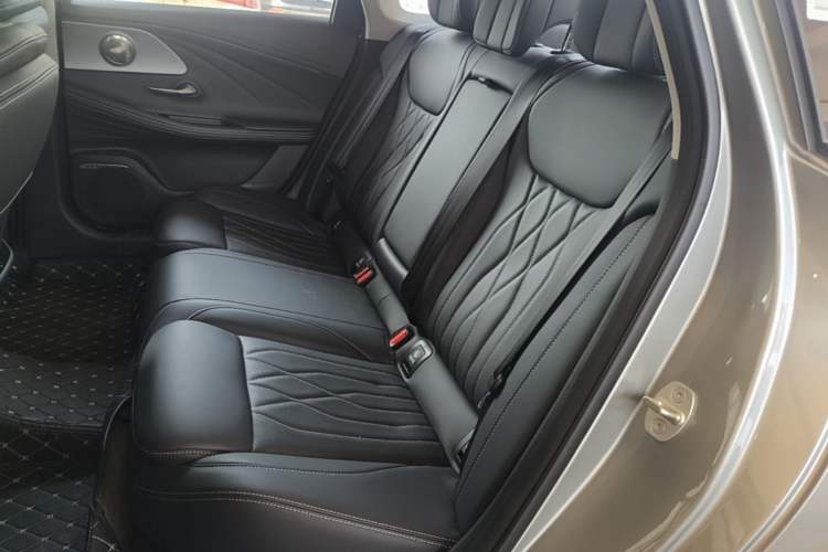 Used Chery Arrizo 8 2025 1.6T DCT Rui Left Rear Seat