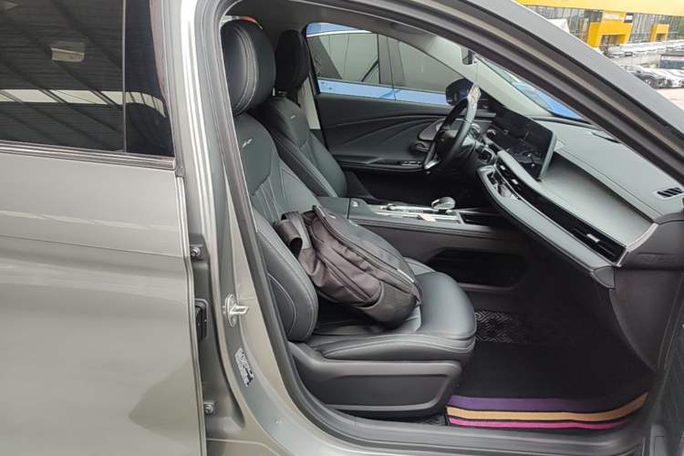 Used Chery Arrizo 8 2025 1.6T DCT Rui Right Front Seat