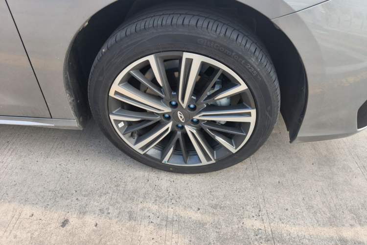 Used Chery Arrizo 8 2025 1.6T DCT Smart Right Front Wheel Hub