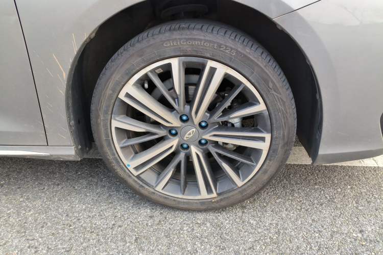 Used Chery Arrizo 8 2025 1.6T DCT Smart Right Front Wheel Hub