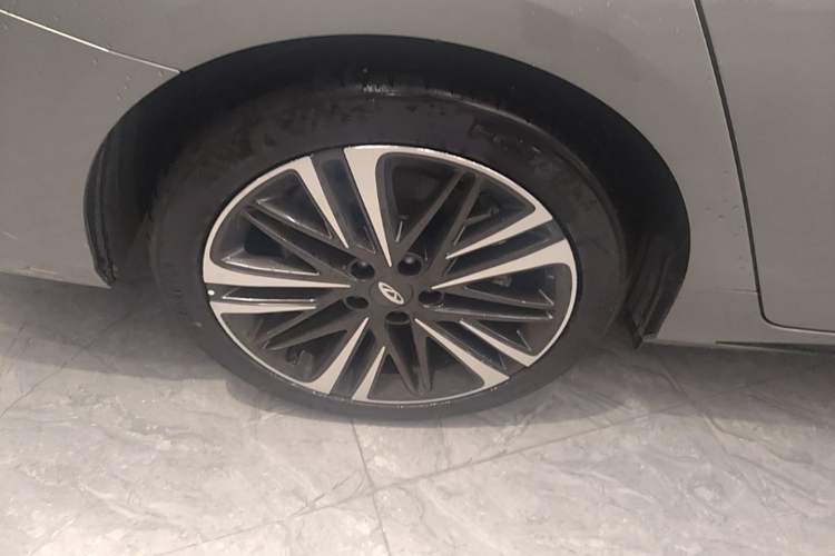 Used Chery Arrizo 8 2025 2.0T DCT Sport Right Rear Wheel Hub