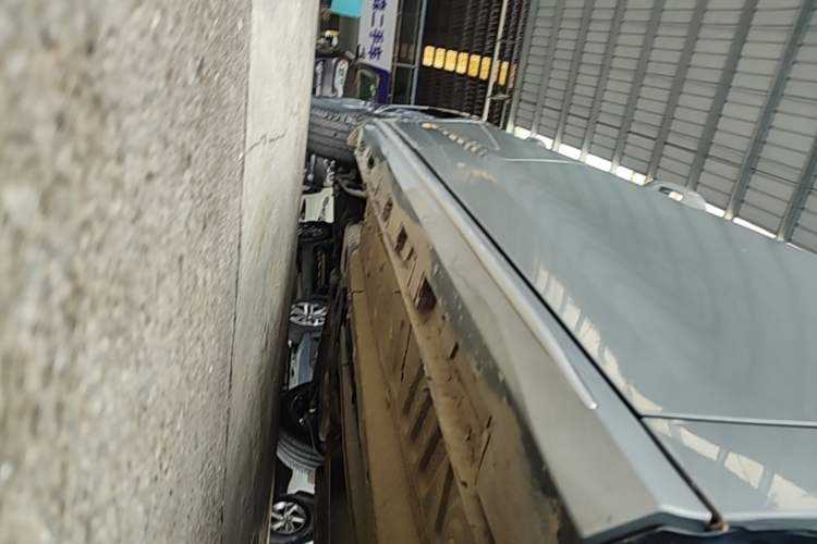 Used Chery Arrizo 8 2025 1.6T DCT Rui Right Side Sill