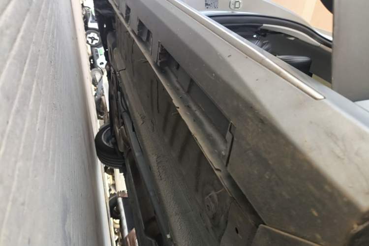 Used Chery Arrizo 8 2025 1.6T DCT Rui Right Side Sill