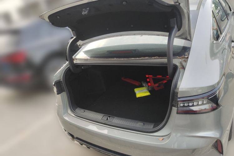 Used Chery Arrizo 8 2025 1.6T DCT Smart Trunk