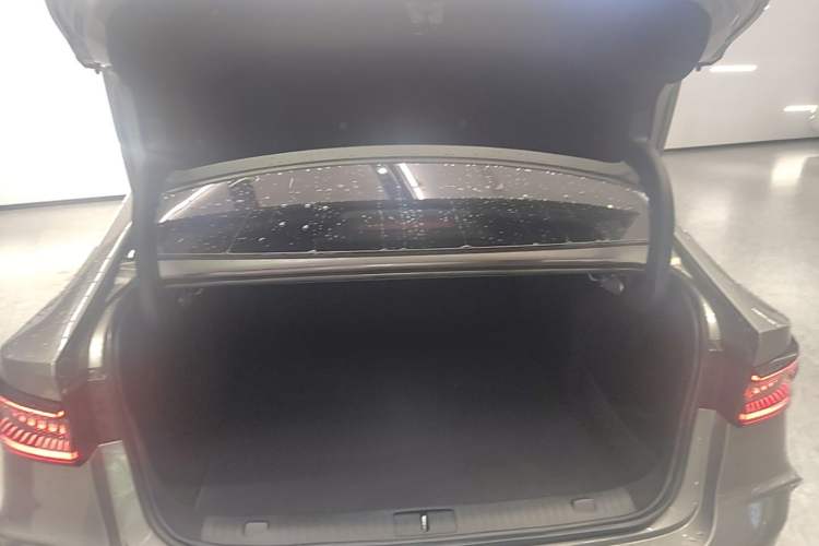 Used Chery Arrizo 8 2025 2.0T DCT Sport Trunk