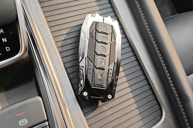Used Chery Arrizo 8 2025 2.0T DCT Sport Vehicle Key