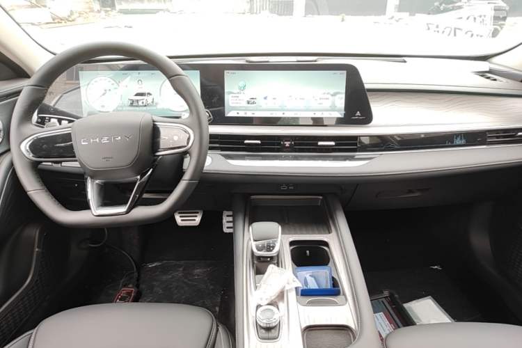 Used Chery Arrizo 8 2025 2.0T DCT Sport Audio And AC Panel