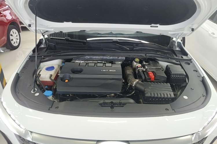 Used Chery Arrizo 8 2025 1.6T DCT Excellence Edition Engine Bay