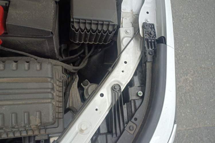 Used Chery Arrizo 8 2025 1.6T DCT Excellence Edition Engine Bay Left