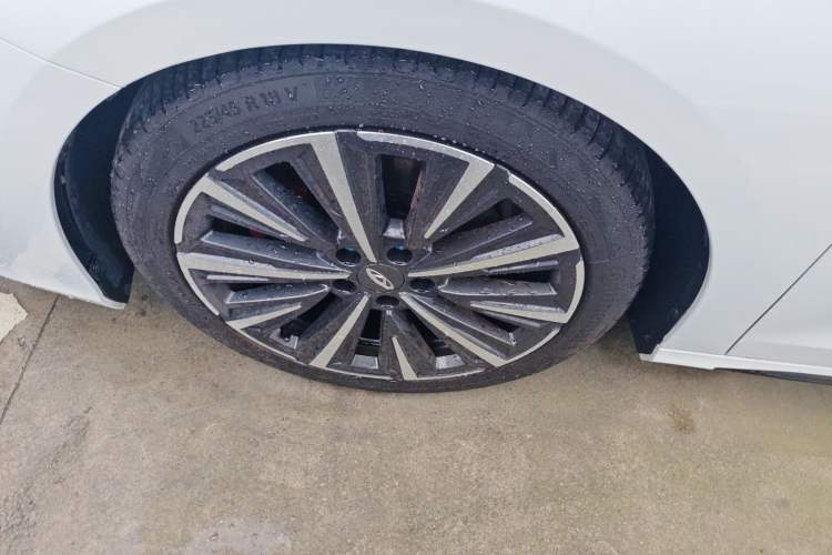 Used Chery Arrizo 8 2025 2.0T Automatic Yu+ Exterior 4
