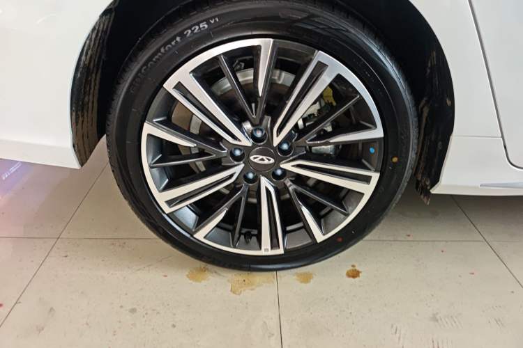 Used Chery Arrizo 8 2025 1.6T DCT Rui Exterior 5