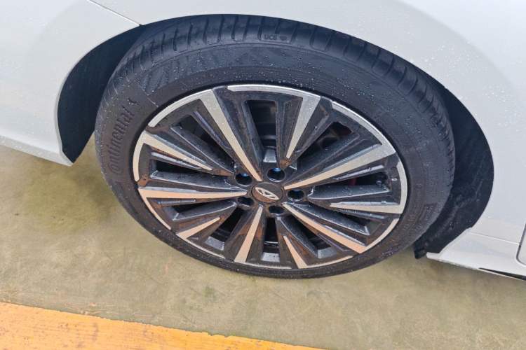 Used Chery Arrizo 8 2025 2.0T Automatic Yu+ Exterior 5