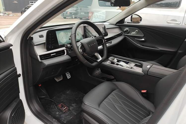 Used Chery Arrizo 8 2025 2.0T DCT Sport Left Front Seat