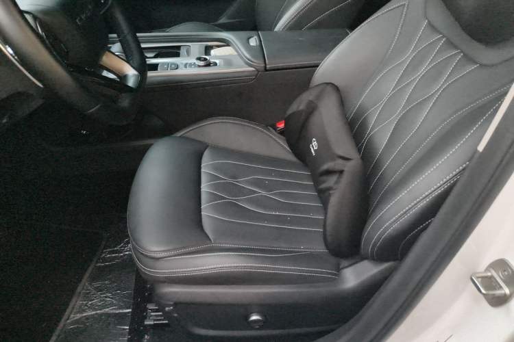 Used Chery Arrizo 8 2025 2.0T DCT Sport Left Front Seat