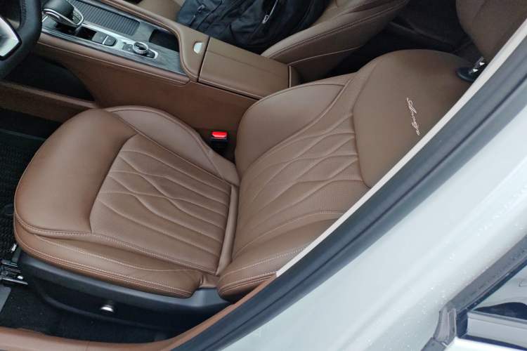 Used Chery Arrizo 8 2025 2.0T Automatic Yu+ Left Front Seat