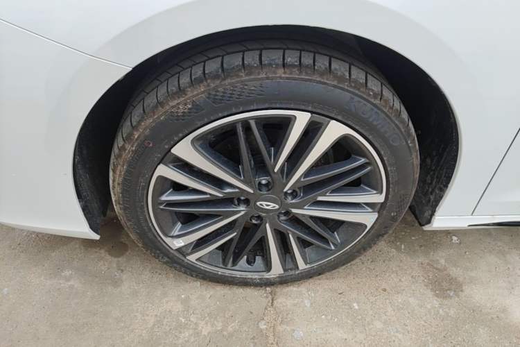 Used Chery Arrizo 8 2025 2.0T DCT Sport Left Front Wheel Hub