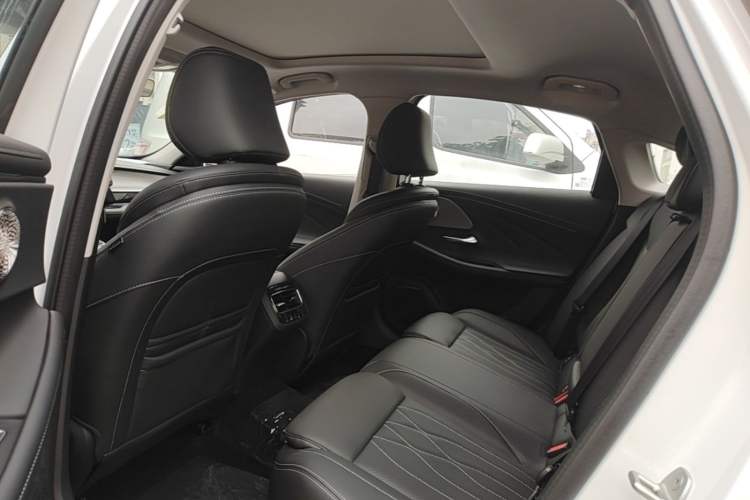 Used Chery Arrizo 8 2025 2.0T DCT Sport Left Rear Seat