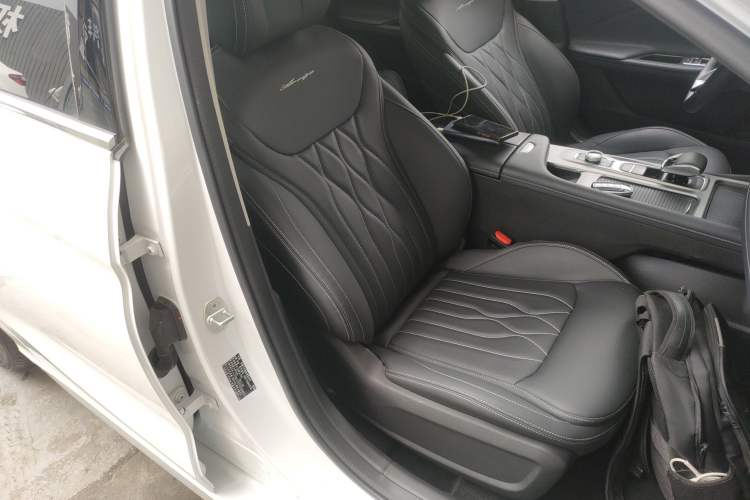Used Chery Arrizo 8 2025 1.6T DCT Rui Right Front Seat