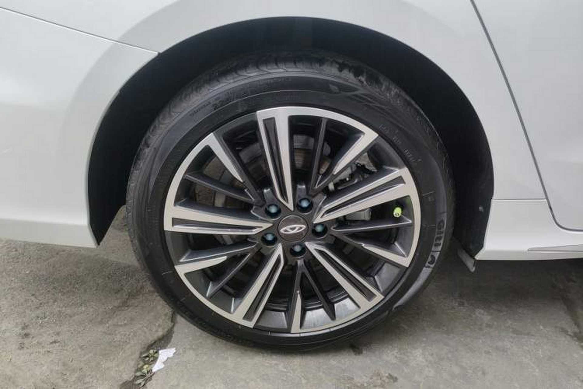 Used Chery Arrizo 8 2025 1.6T DCT Rui Right Rear Wheel Hub