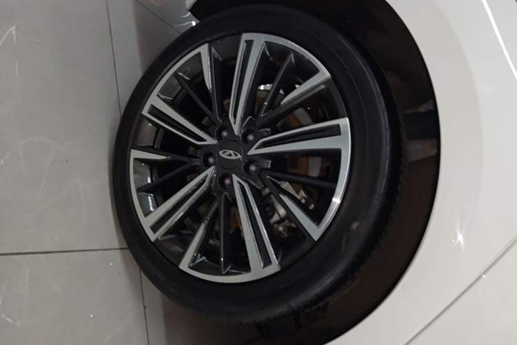 Used Chery Arrizo 8 2025 1.6T DCT Smart Right Rear Wheel Hub