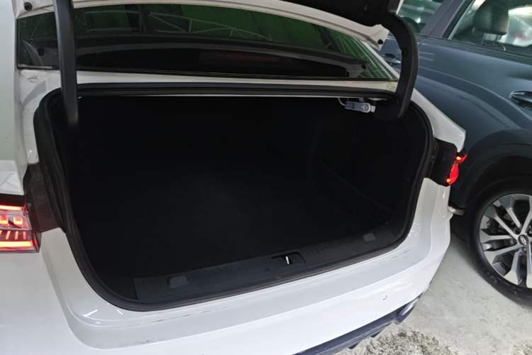 Used Chery Arrizo 8 2025 1.6T DCT Rui Trunk