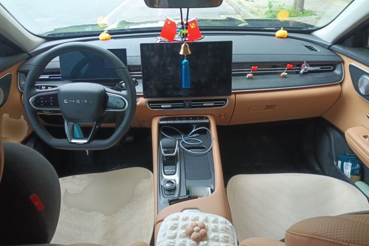 Used Chery Arrizo 8 PRO 2025 Pro 1.6T Luxury Model+ Center Console