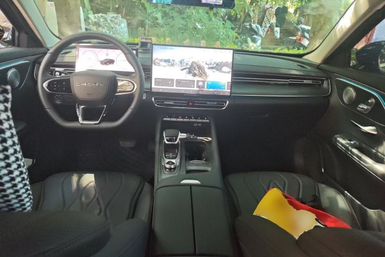 Used Chery Arrizo 8 PRO 2025 Pro 1.6T Luxury Model Center Console