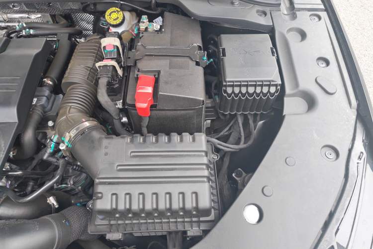 Used Chery Arrizo 8 PRO 2025 Pro 1.6T Comfort Version Engine Bay Left