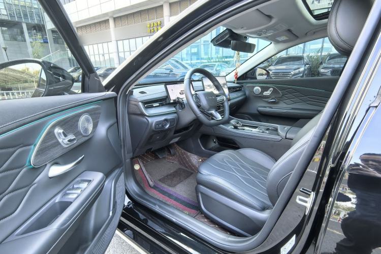 Used Chery Arrizo 8 PRO 2025 Pro 1.6T Comfort Version Interior 1