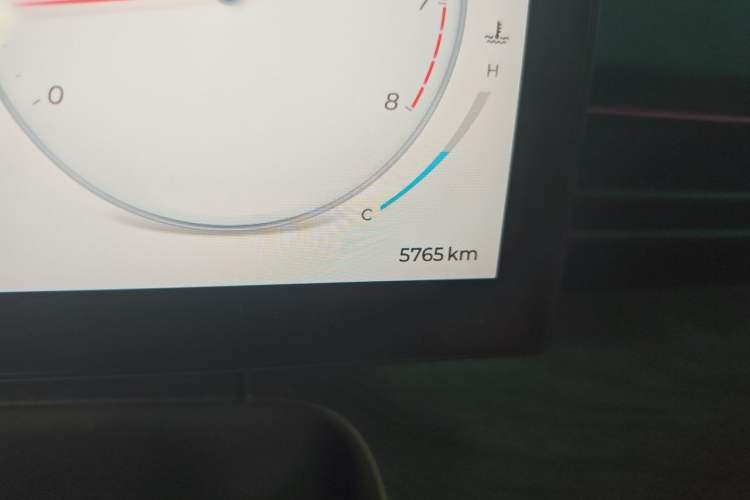 Used Chery Arrizo 8 PRO 2025 Pro 1.6T Luxury Model Odometer Close Up