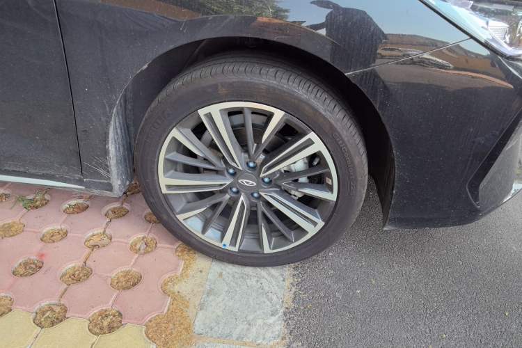 Used Chery Arrizo 8 PRO 2025 Pro 1.6T Comfort Version Right Front Wheel Hub