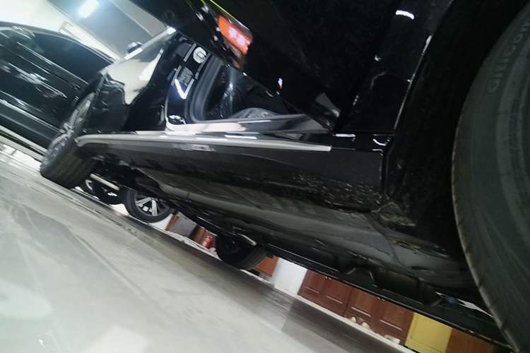 Used Chery Arrizo 8 PRO 2025 Pro 1.6T Luxury Model Right Side Sill
