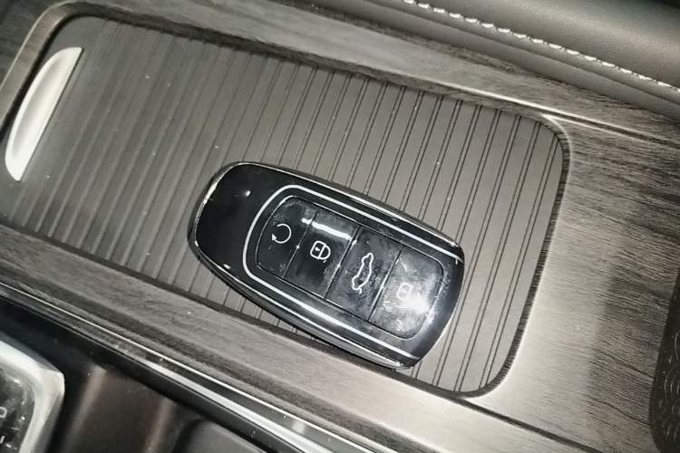 Used Chery Arrizo 8 PRO 2025 Pro 1.6T Luxury Model Vehicle Key