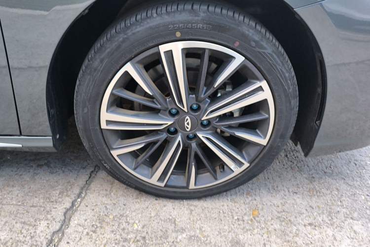 Used Chery Arrizo 8 PRO 2025 Pro 1.6T Luxury Model+ Right Front Wheel Hub