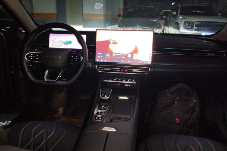 Used Chery Arrizo 8 PRO 2025 Pro 1.6T Luxury Model+ Center Console