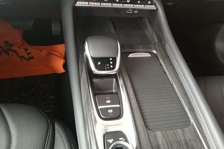 Used Chery Arrizo 8 PRO 2025 Pro 1.6T Luxury Model+ Gear Lever