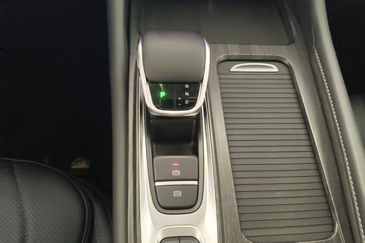 Used Chery Arrizo 8 PRO 2025 Pro 1.6T Luxury Model+ Gear Lever