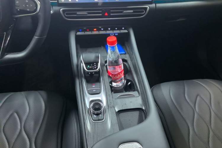 Used Chery Arrizo 8 PRO 2025 Pro 1.6T Luxury Model+ Gear Lever