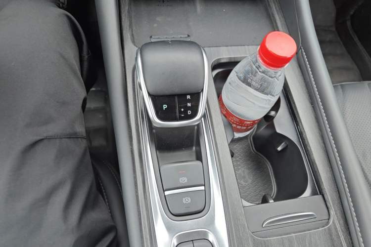 Used Chery Arrizo 8 PRO 2025 Pro 1.6T Luxury Model+ Gear Lever