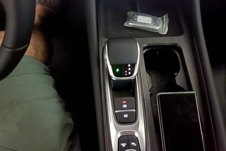 Used Chery Arrizo 8 PRO 2025 Pro 1.6T Luxury Model+ Gear Lever