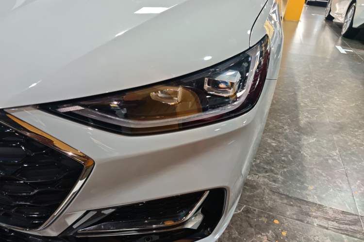 Used Chery Arrizo 8 PRO 2025 Model Pro 2.0T Luxury Version Left Front Headlight