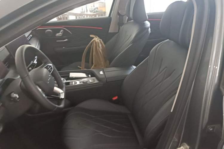 Used Chery Arrizo 8 PRO 2025 Pro 1.6T Luxury Model+ Left Front Seat