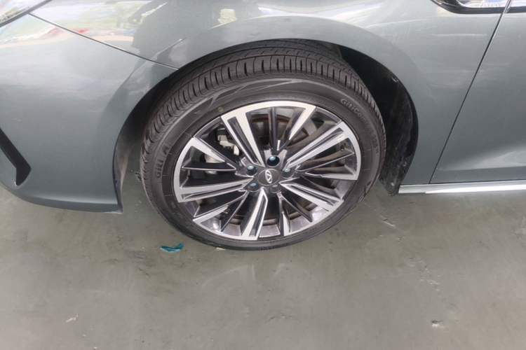 Used Chery Arrizo 8 PRO 2025 Pro 1.6T Luxury Model+ Left Front Wheel Hub