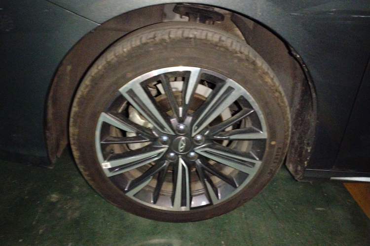 Used Chery Arrizo 8 PRO 2025 Pro 1.6T Luxury Model+ Left Front Wheel Hub