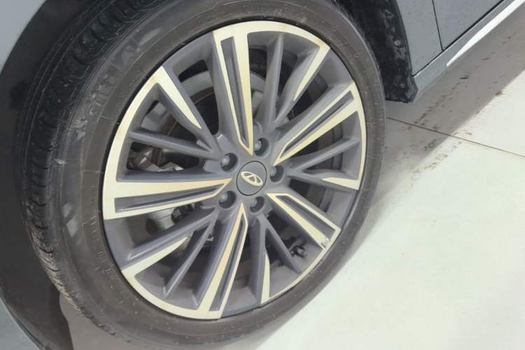 Used Chery Arrizo 8 PRO 2025 Pro 1.6T Luxury Model+ Left Front Wheel Hub